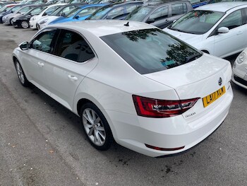 Used Skoda Superb 2017 for sale - 75536000: Photo