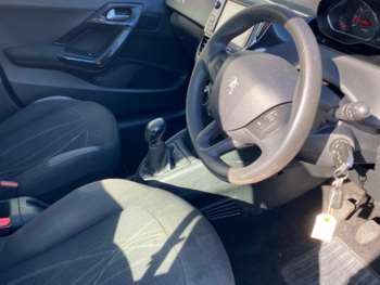 Used Peugeot 208 2014 for sale - 74231502: Photo