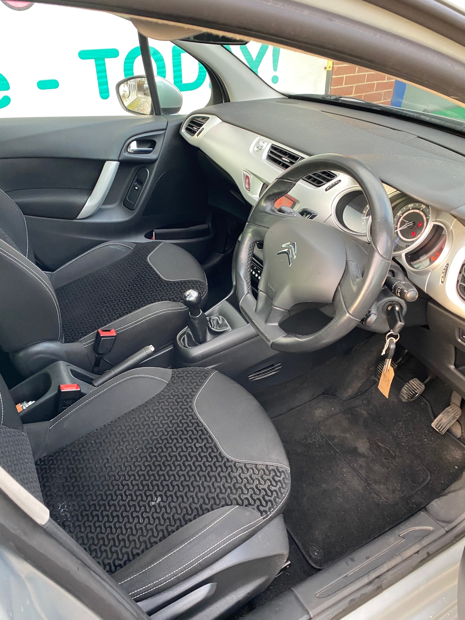 Used Citroen C3 2011 for sale - 76829578: Photo 5