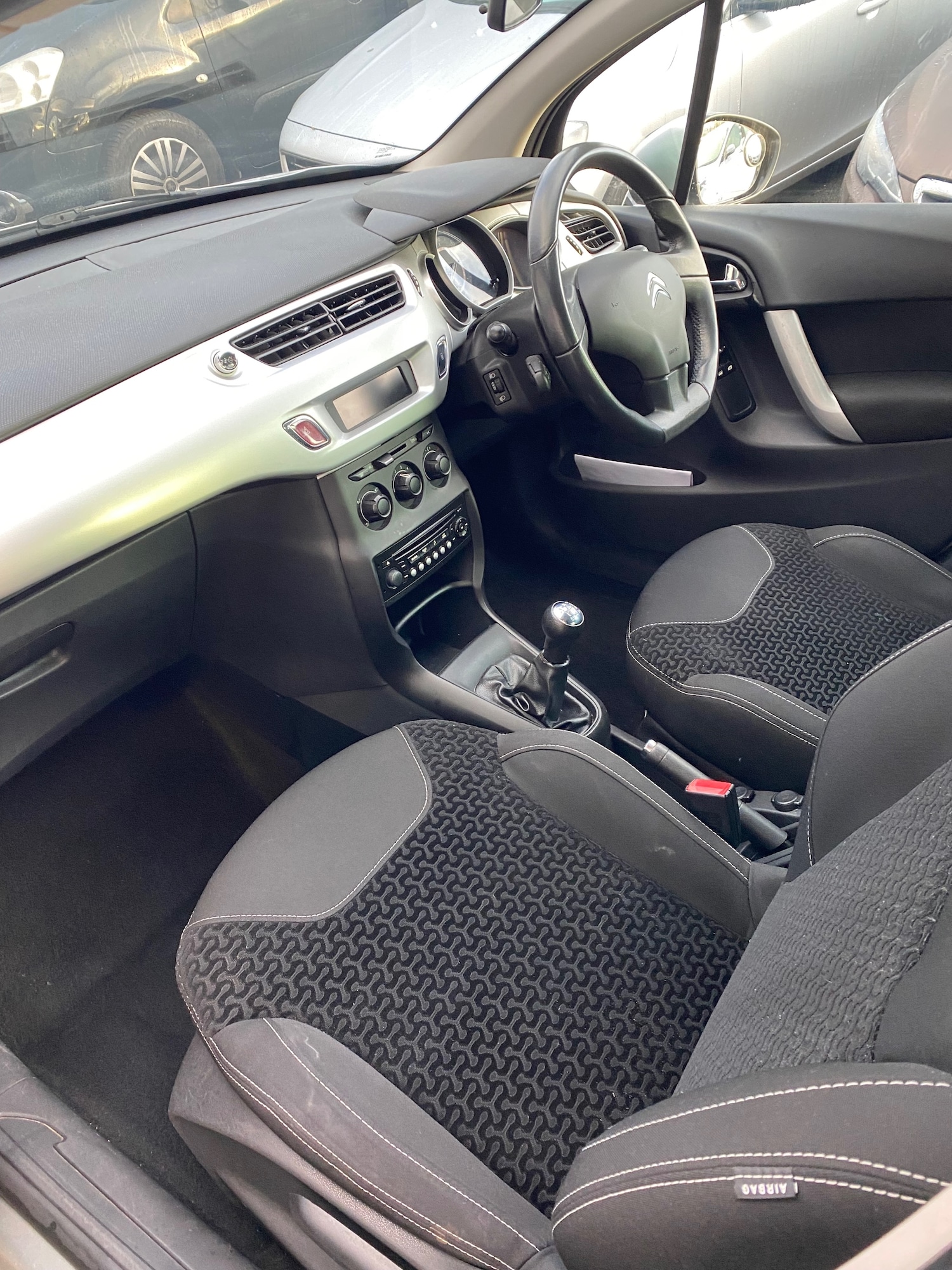 Used Citroen C3 2011 for sale - 76829578: Photo 7