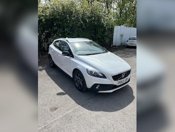 Used Volvo V40 2014 for sale - 78669144: Photo