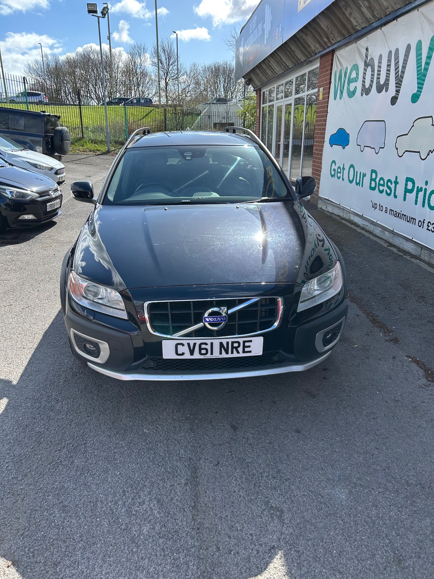 Used Volvo XC70 2011 for sale - 78065597: Photo 2