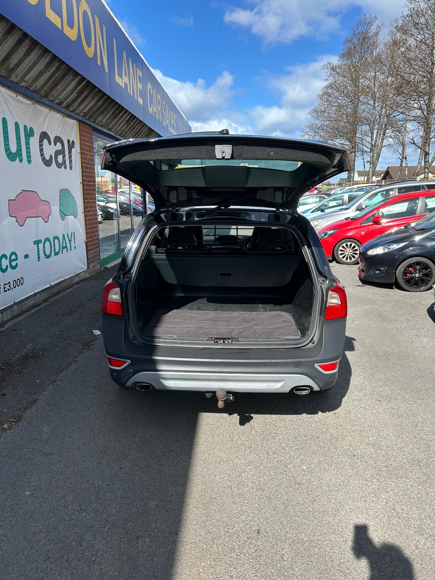 Used Volvo XC70 2011 for sale - 78065597: Photo 3