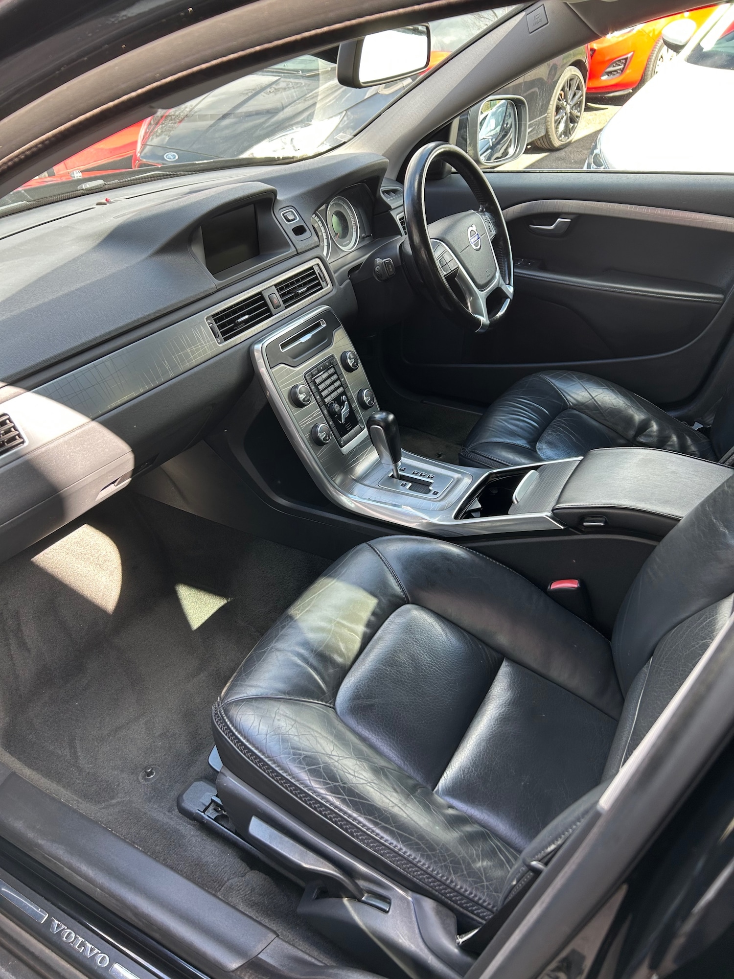 Used Volvo XC70 2011 for sale - 78065597: Photo 6