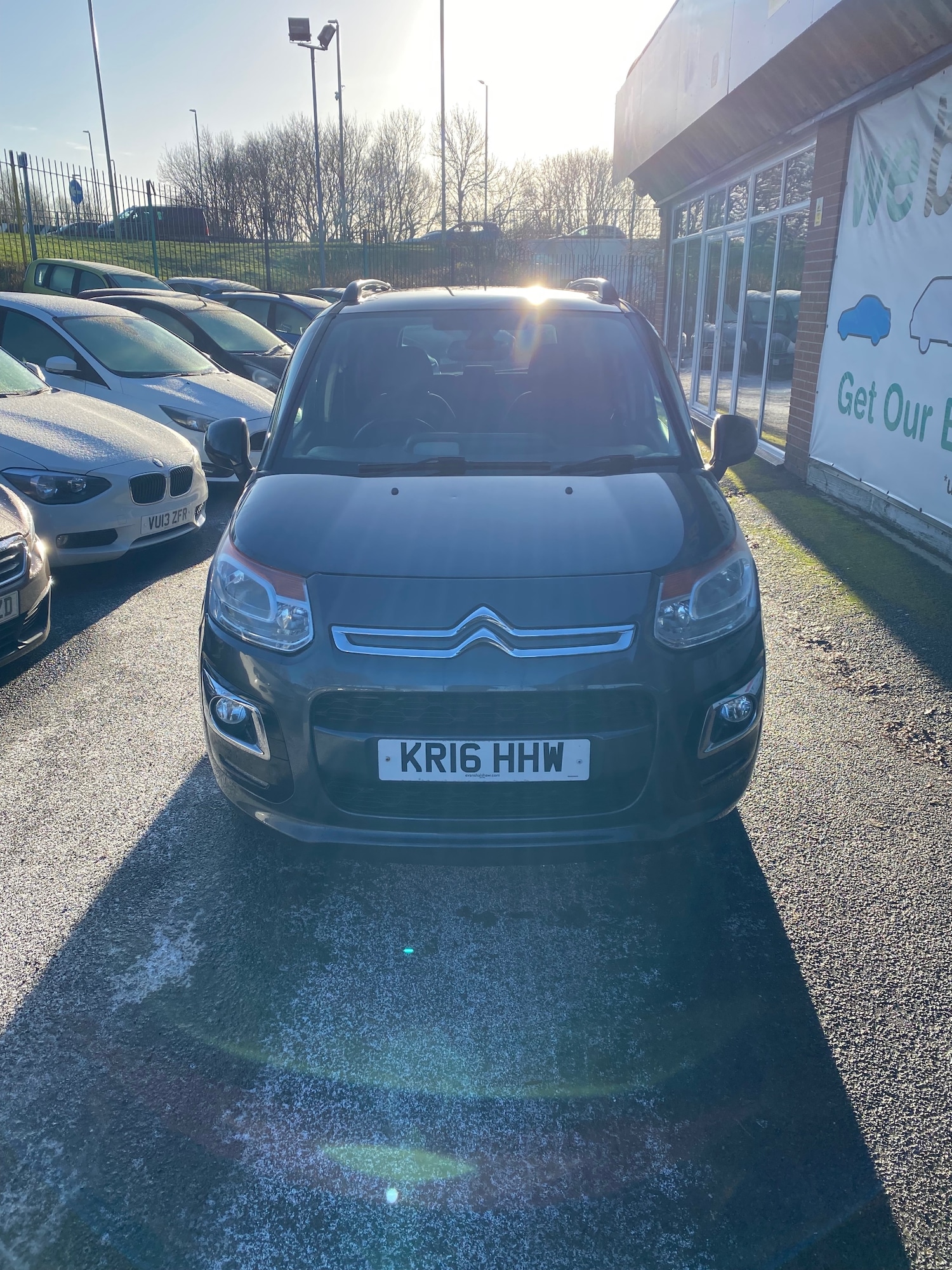 Used Citroen C3 Picasso 2016 for sale - 77159350: Photo 2