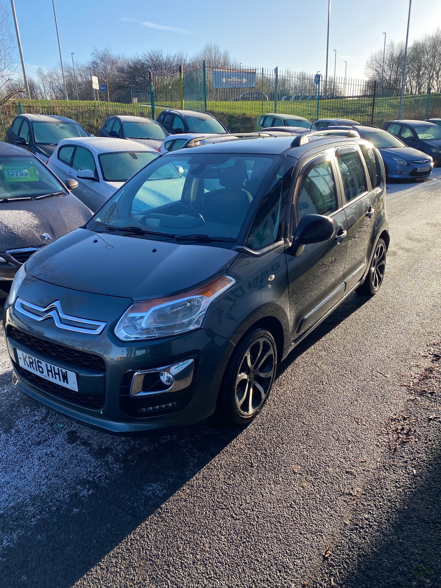 Used Citroen C3 Picasso 2016 for sale - 77159350: Photo 3