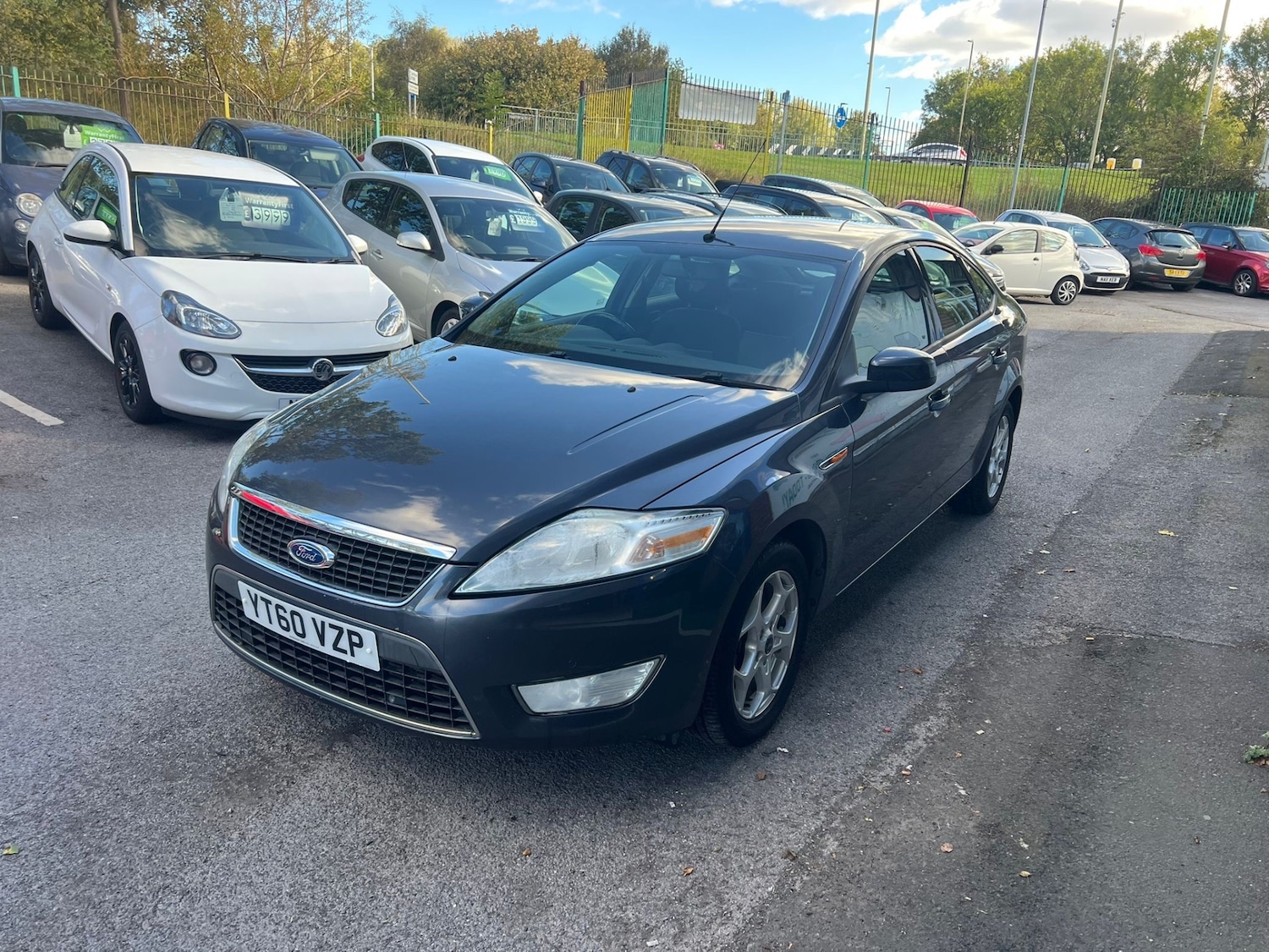 Used Ford Mondeo 2010 for sale - 76027639: Photo 2
