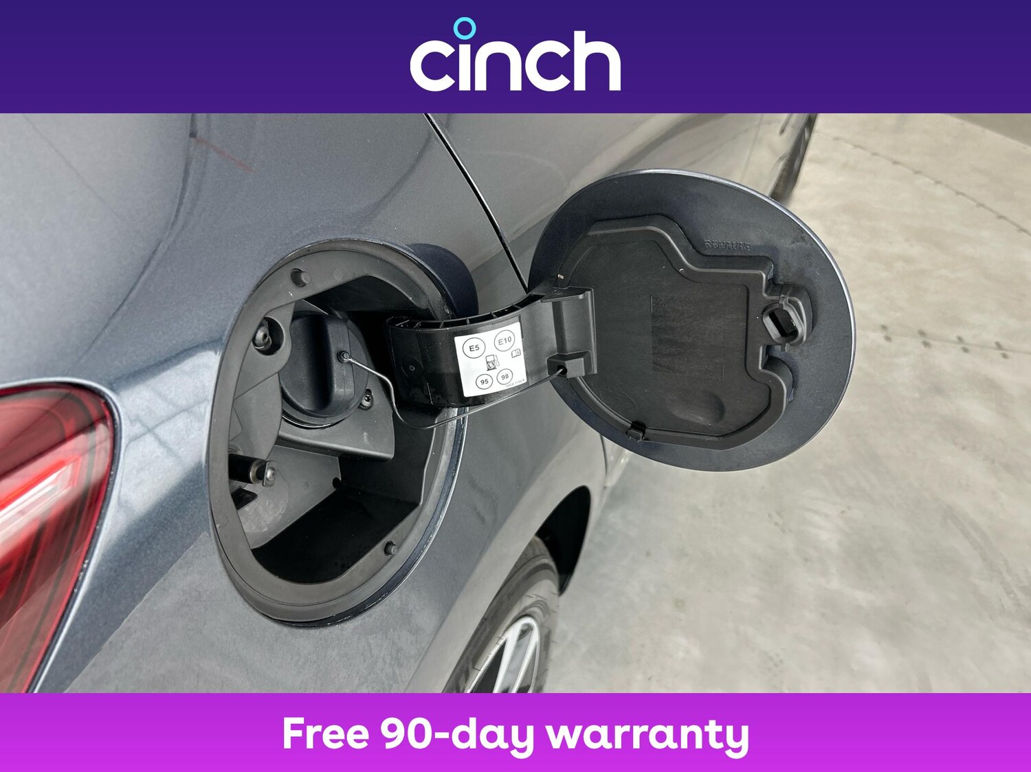 Used Renault Clio 2019 for sale - 76445701: Photo 29