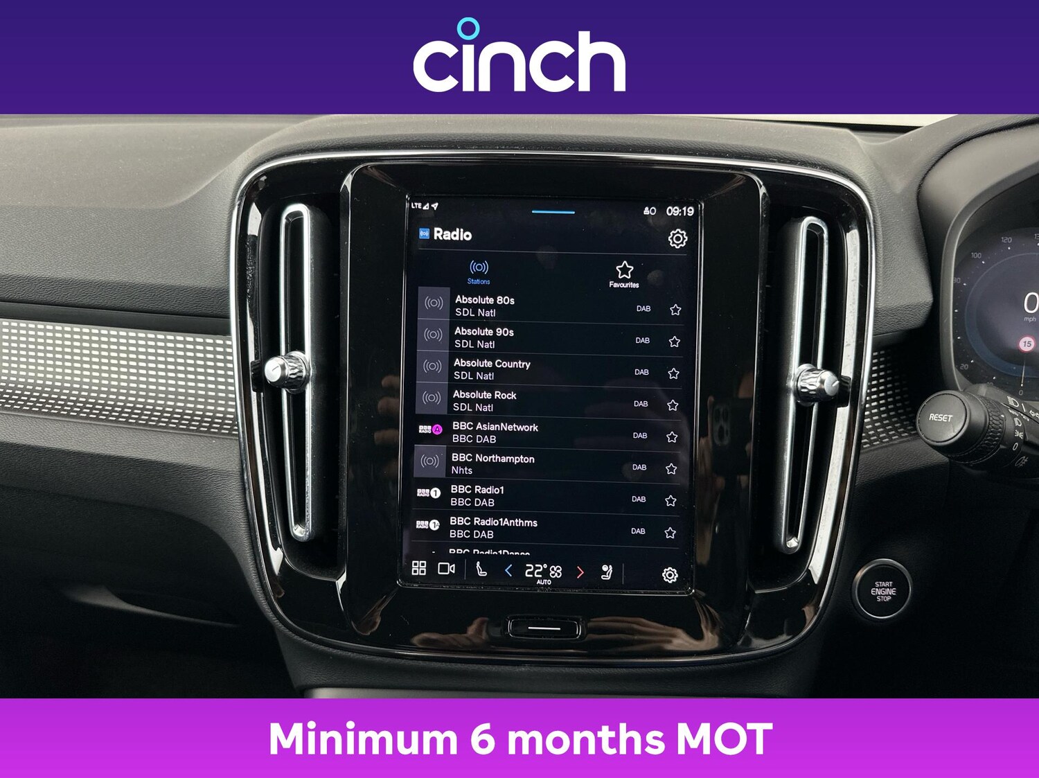 Used Volvo XC40 2023 for sale - 76400659: Photo 32