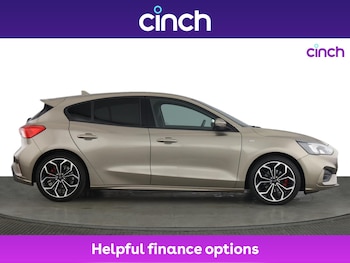 Used Ford Focus 2020 for sale - 76125271: Photo 2