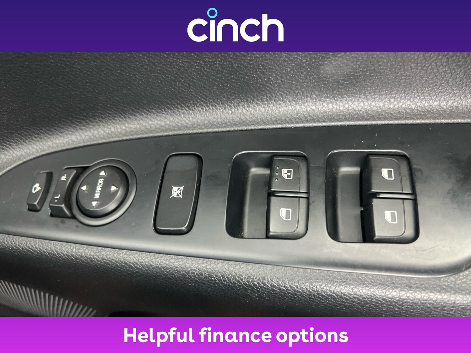 Used Kia Stonic 2018 for sale - 76173912: Photo 35