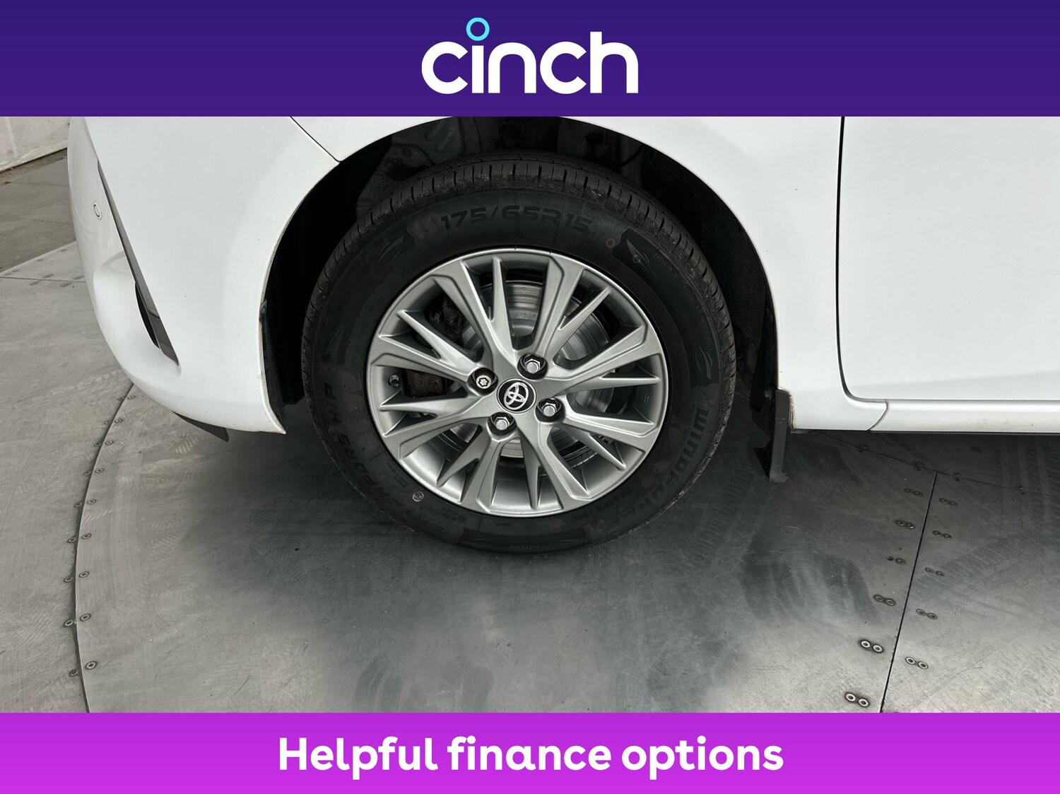 Used Toyota Yaris 2017 for sale - 77056173: Photo 24