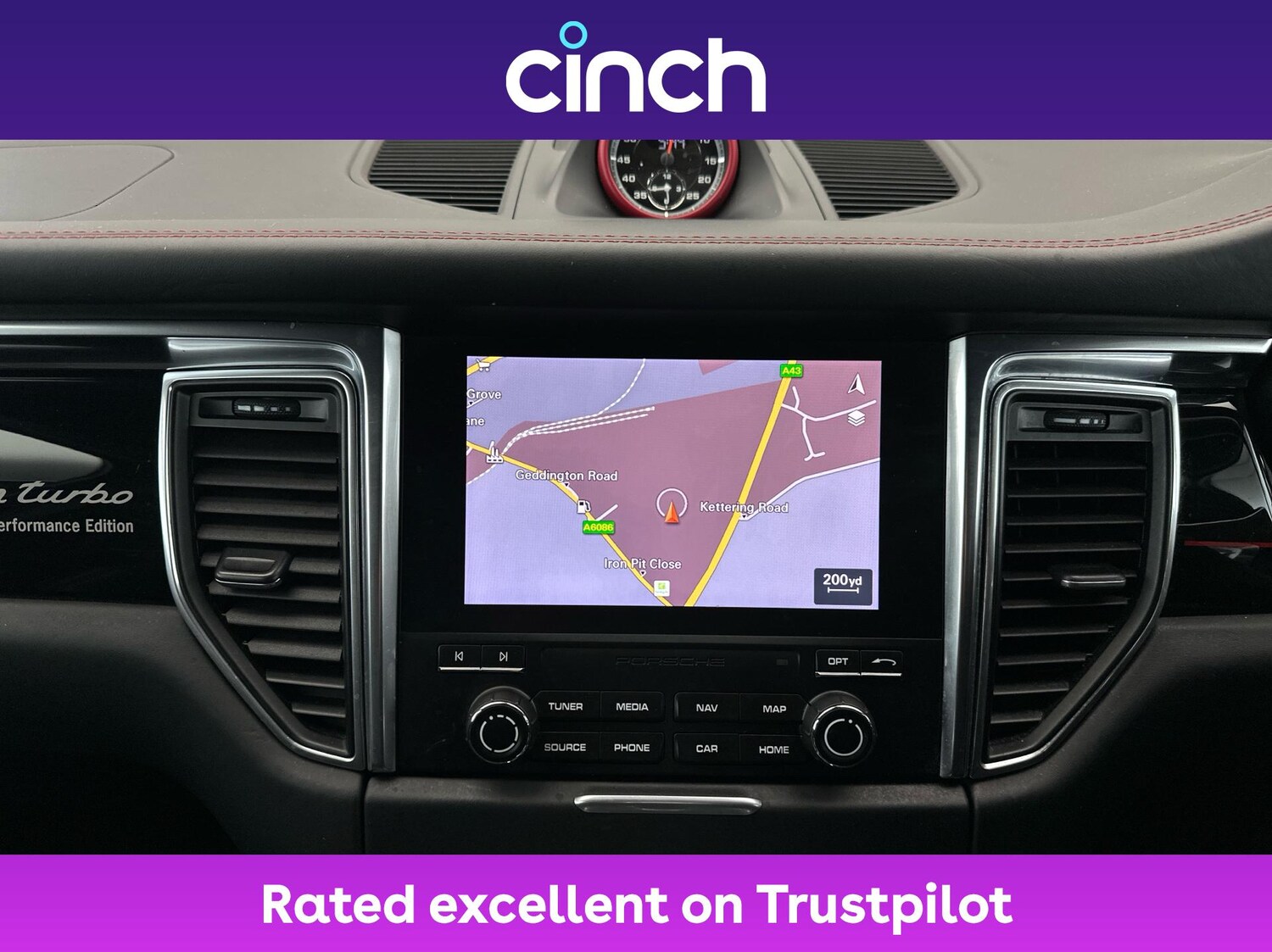 Used Porsche Macan 2018 for sale - 76723532: Photo 33