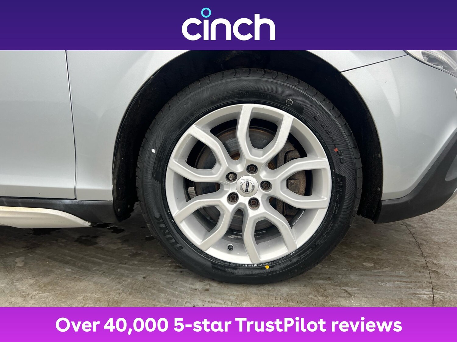 Used Volvo V40 2017 for sale - 76848048: Photo 28