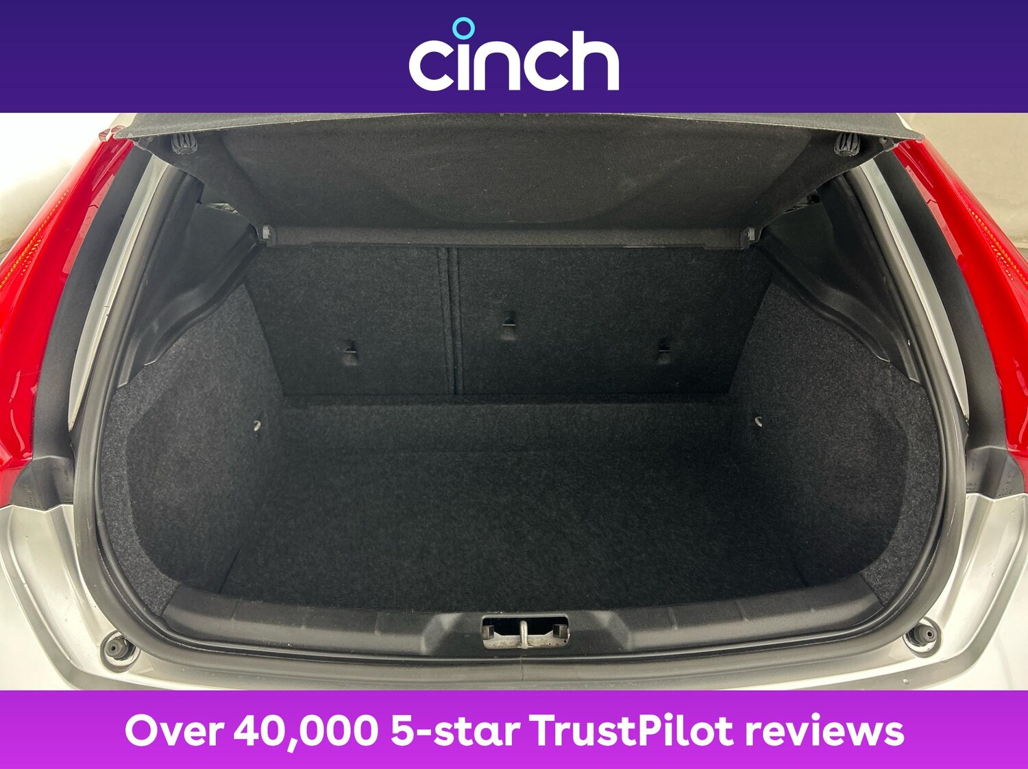 Used Volvo V40 2018 for sale - 76739777: Photo 21