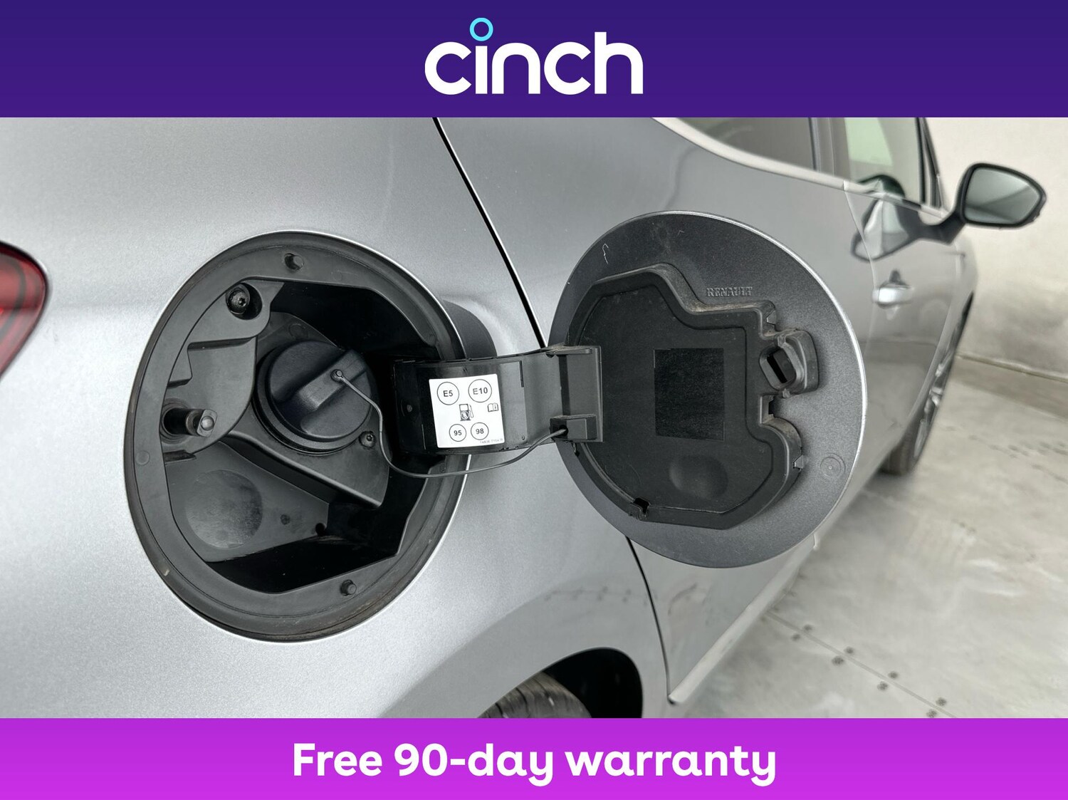 Used Renault Clio 2023 for sale - 76949772: Photo 29