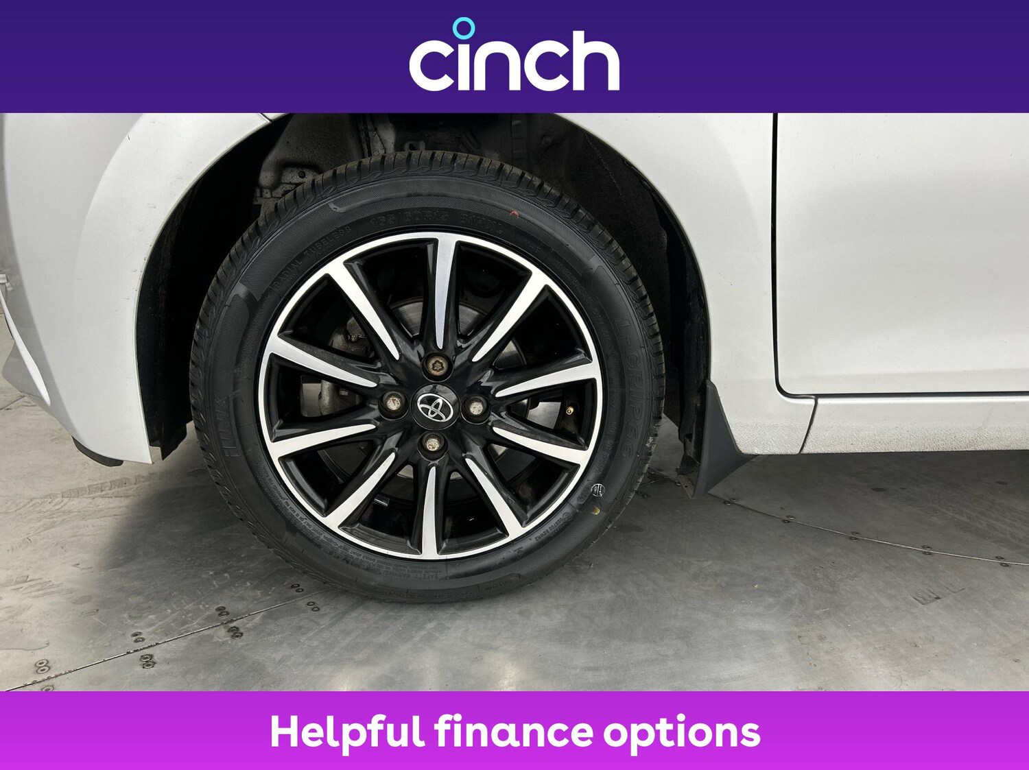 Used Toyota AYGO 2017 for sale - 76257535: Photo 24