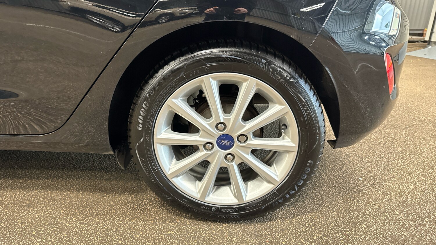 Used Ford Fiesta 2017 for sale - 77037536: Photo 26