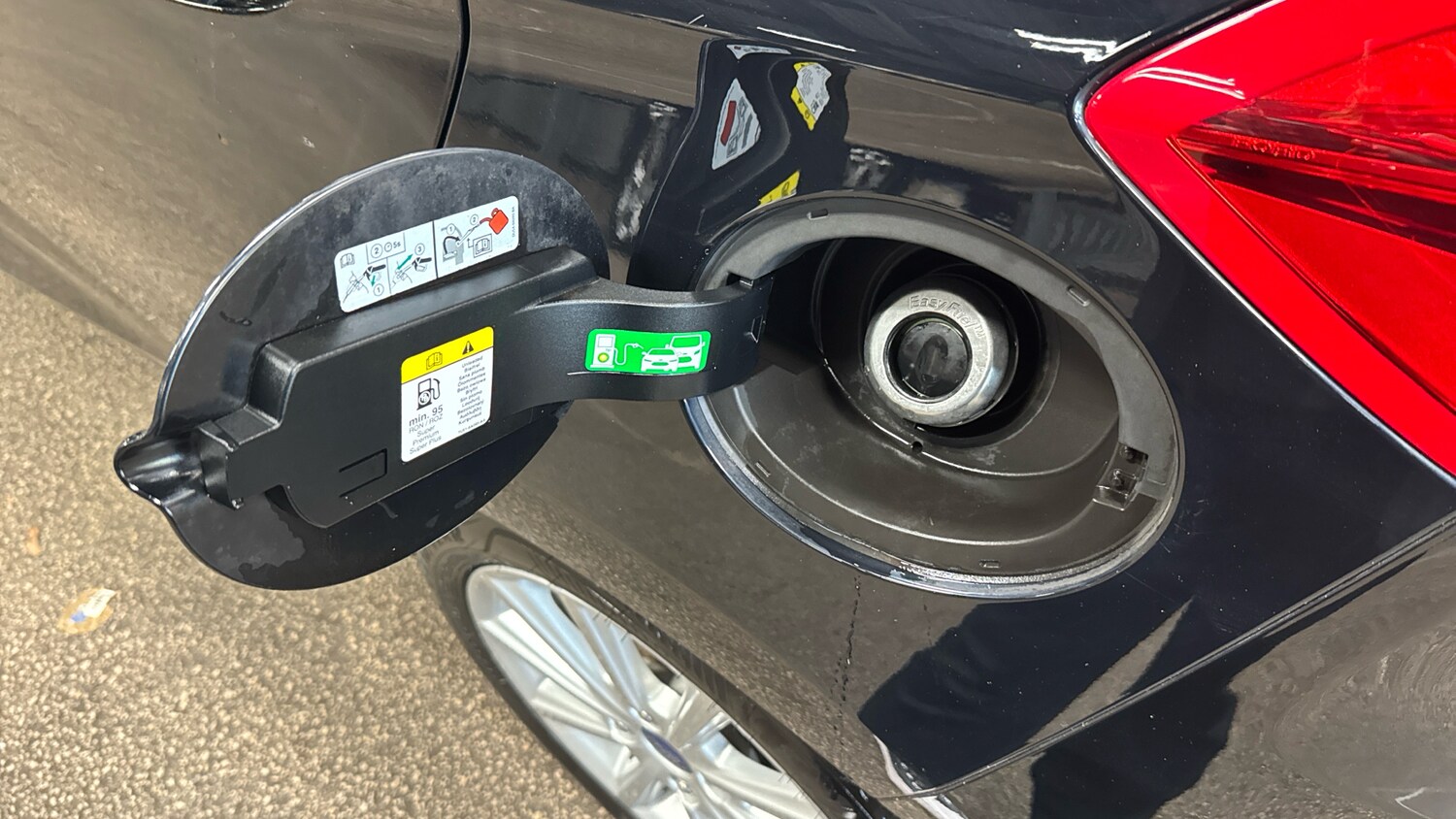 Used Ford Fiesta 2017 for sale - 77037536: Photo 29