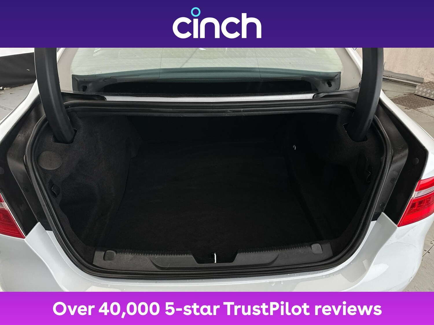 Used Jaguar XE 2019 for sale - 76670401: Photo 21