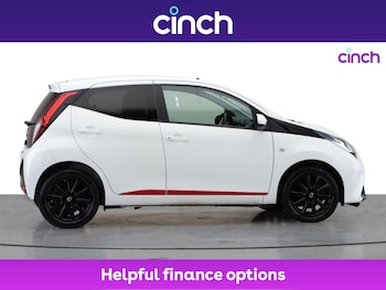 Used Toyota AYGO 2018 for sale - 75963135: Photo 2