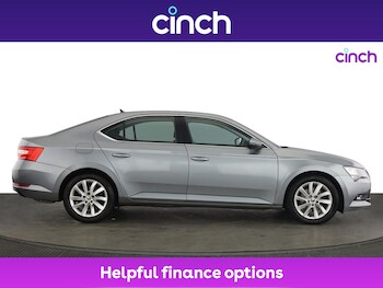 Used Skoda Superb 2019 for sale - 76173921: Photo 2