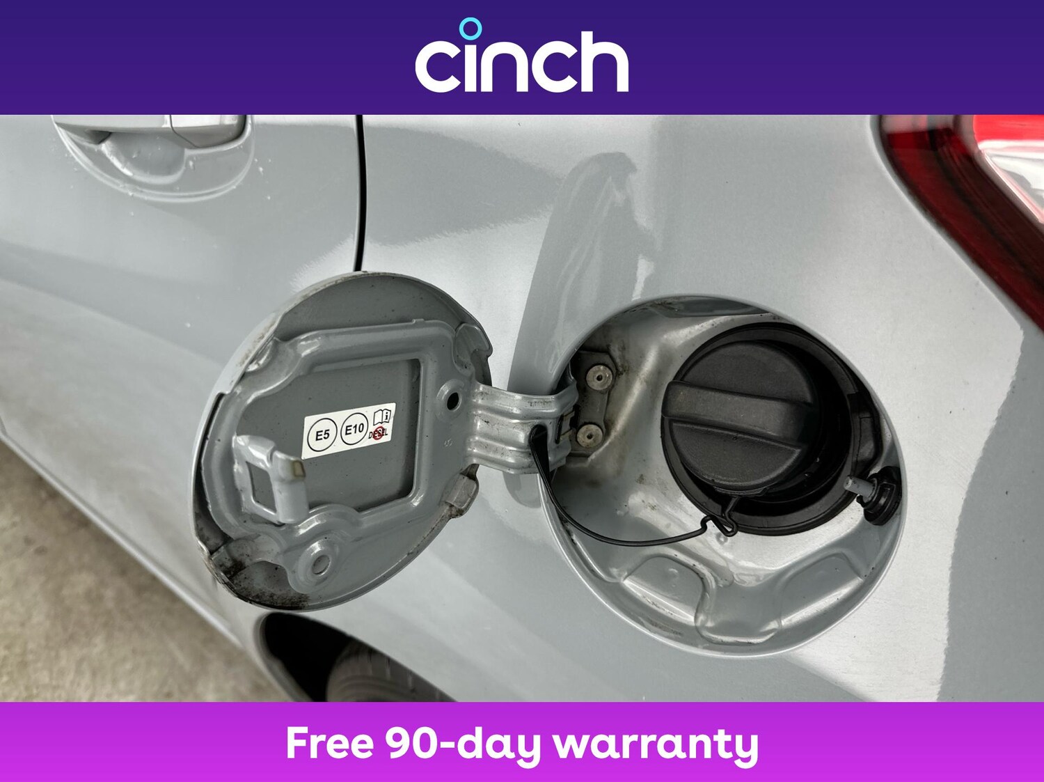 Used Toyota Yaris 2019 for sale - 77048577: Photo 29