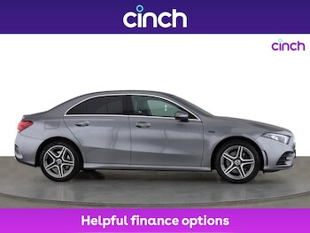 Used Mercedes-Benz A-Class 2020 for sale - 76120061: Photo 2