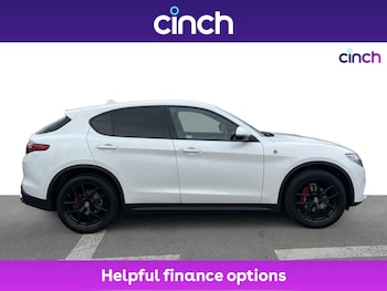 Used Alfa Romeo Stelvio 2018 for sale - 76178903: Photo 2
