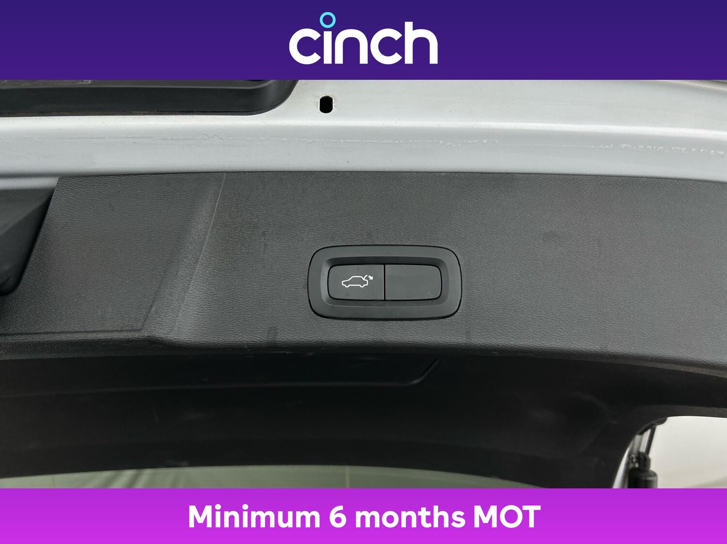 Used Volvo XC40 2021 for sale - 76285929: Photo 32