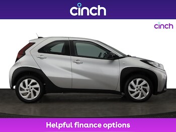Used Toyota Aygo X 2022 for sale - 75988122: Photo 2