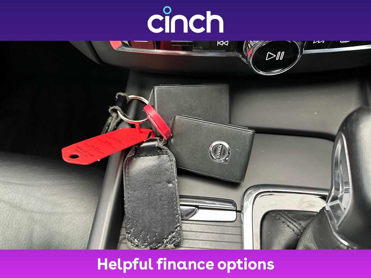 Used Volvo XC60 2018 for sale - 76642030: Photo 30