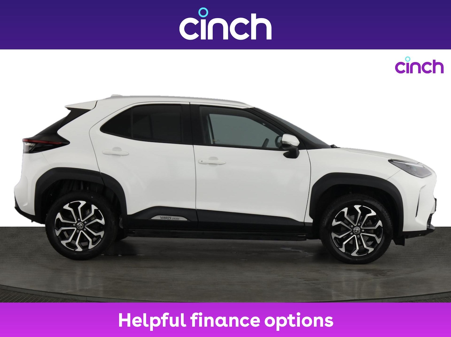 Used Toyota Yaris Cross 2022 for sale - 76453849: Photo 2