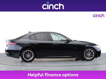 Used Alfa Romeo Giulia 2018 for sale - 76024213: Photo 2