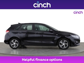 Used Hyundai i30 2023 for sale - 76069975: Photo 2