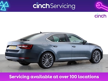 Used Skoda Superb 2018 for sale - 76731776: Photo