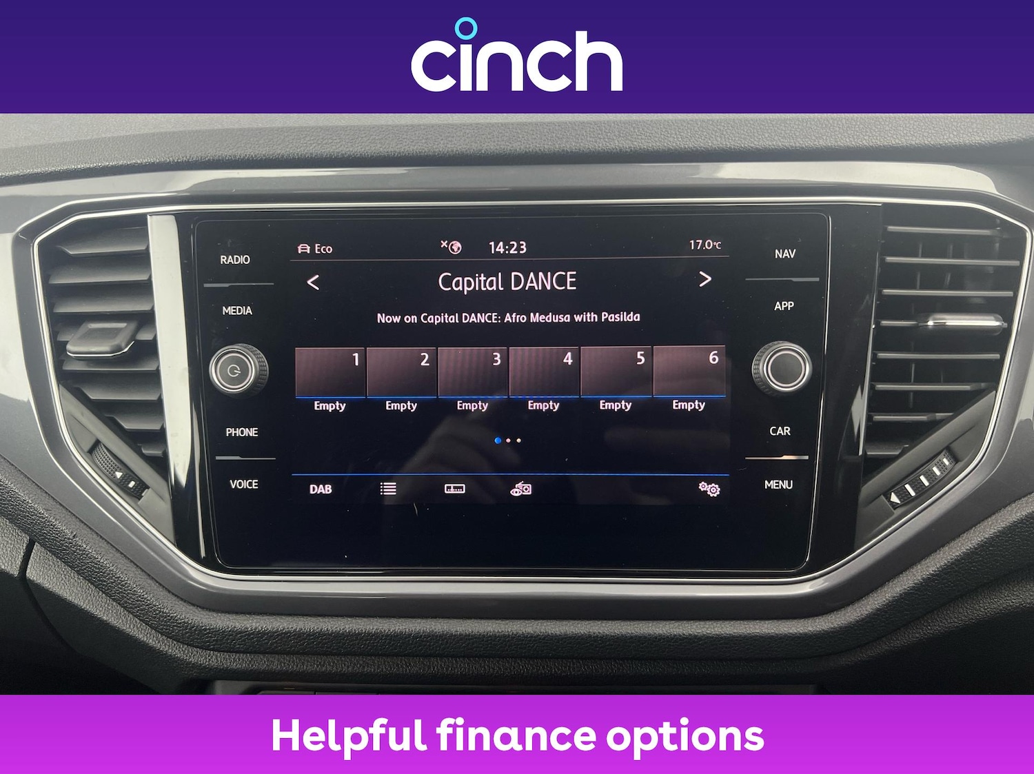 Used Volkswagen T-Roc 2020 for sale - 75963148: Photo 17