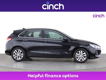 Used Hyundai i30 2017 for sale - 77056129: Photo