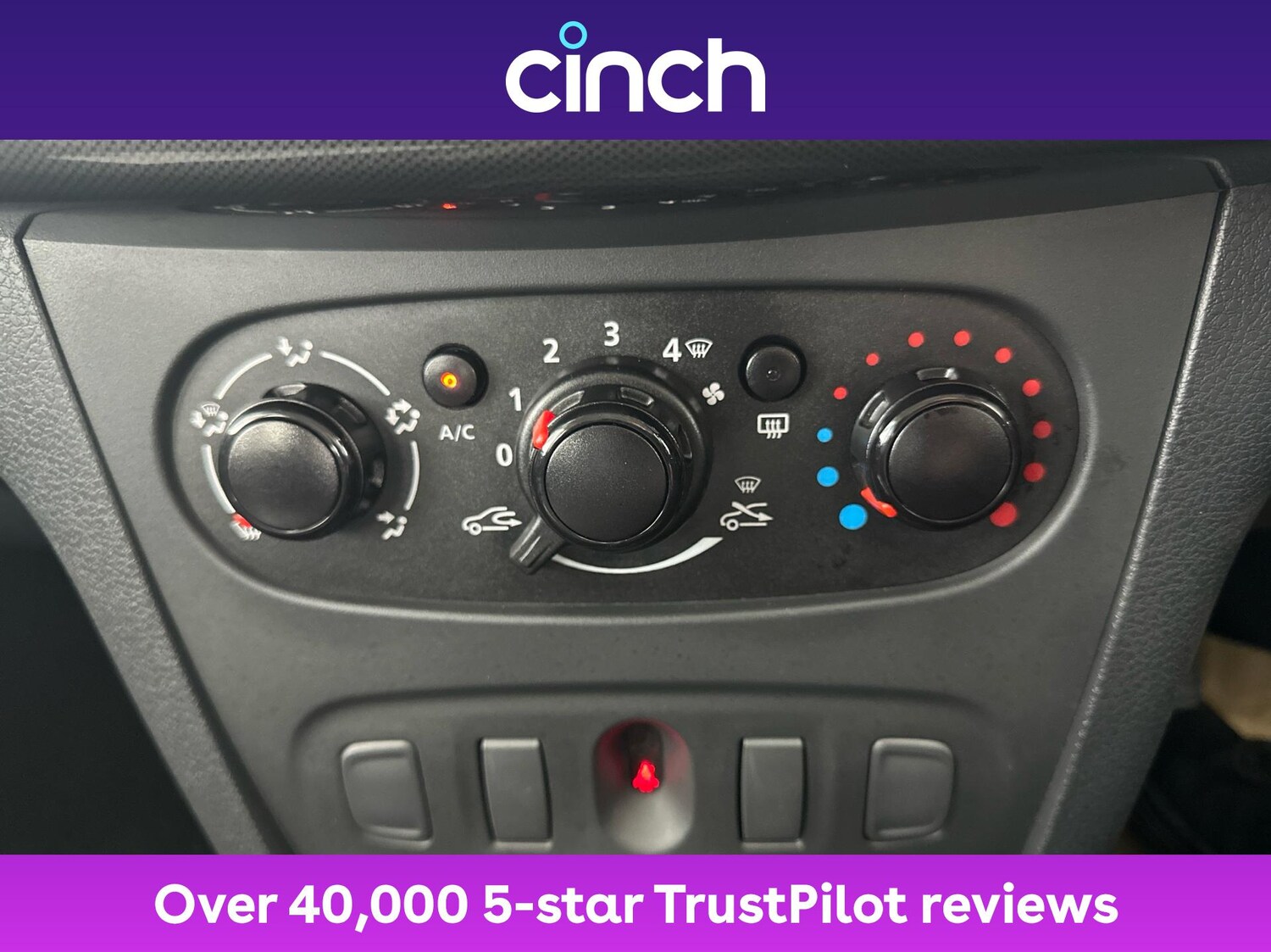 Used Dacia Sandero Stepway 2018 for sale - 76711993: Photo 33