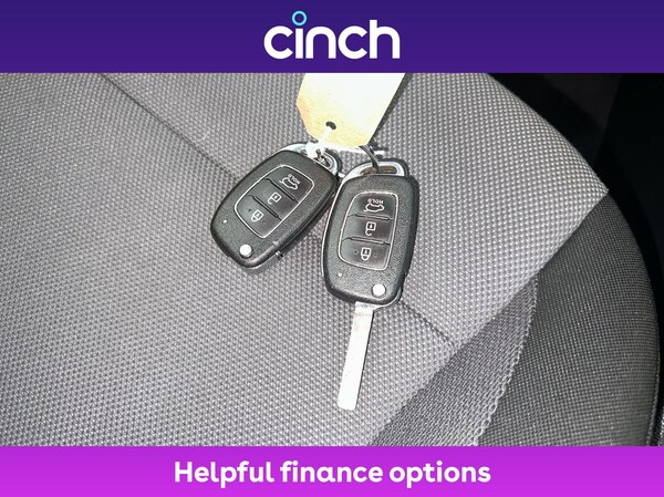Used Hyundai i20 2017 for sale - 76140851: Photo 30
