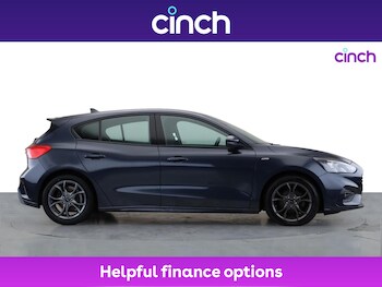 Used Ford Focus 2020 for sale - 76176611: Photo 2
