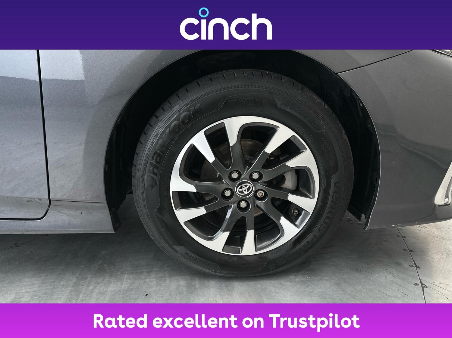 Used Toyota Prius 2019 for sale - 76520188: Photo 28