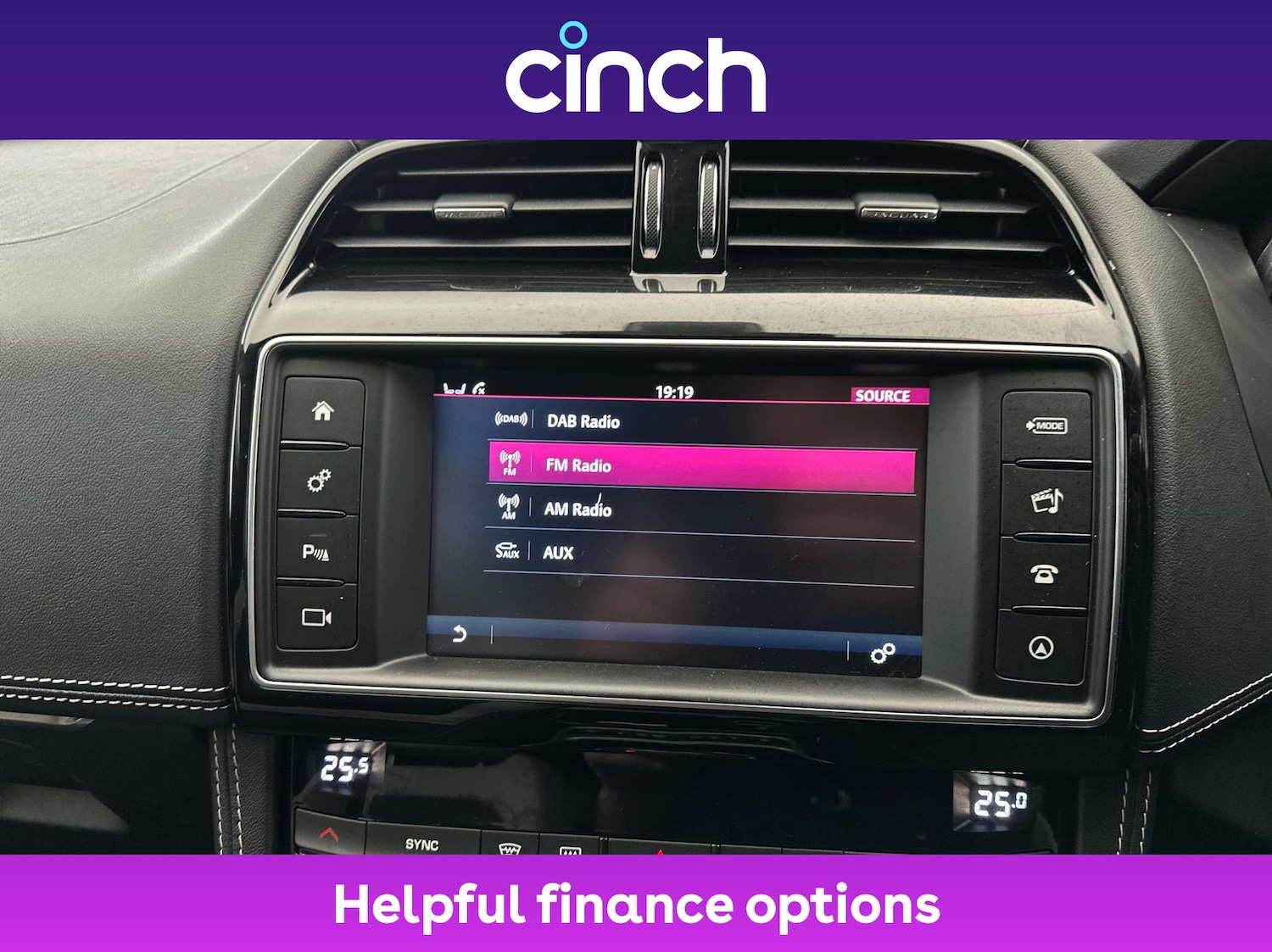 Used Jaguar F-Pace 2018 for sale - 76943036: Photo 17