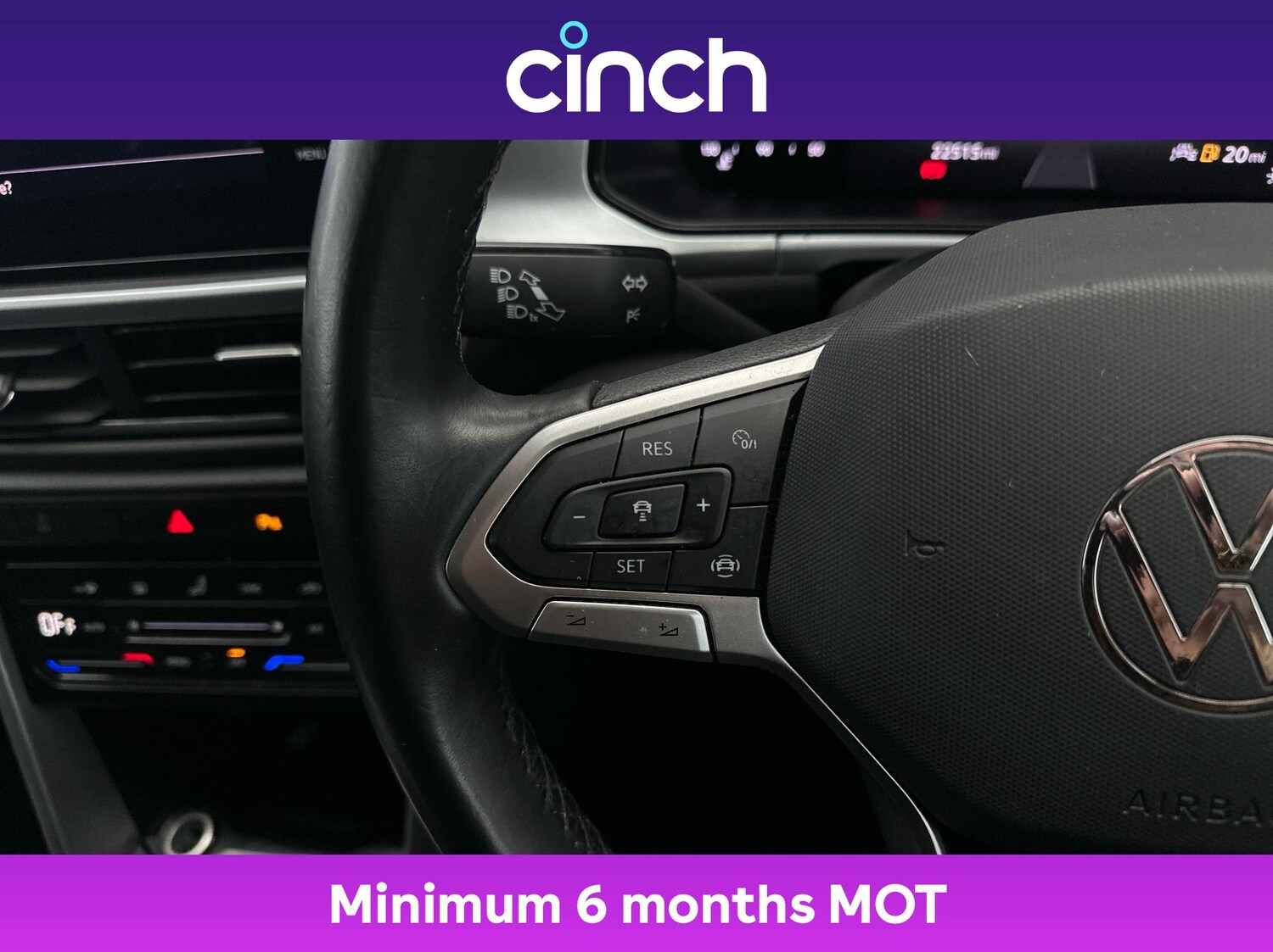 Used Volkswagen T-Roc 2024 for sale - 76178894: Photo 32