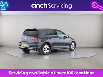 Used Volkswagen Golf 2019 for sale - 77006952: Photo