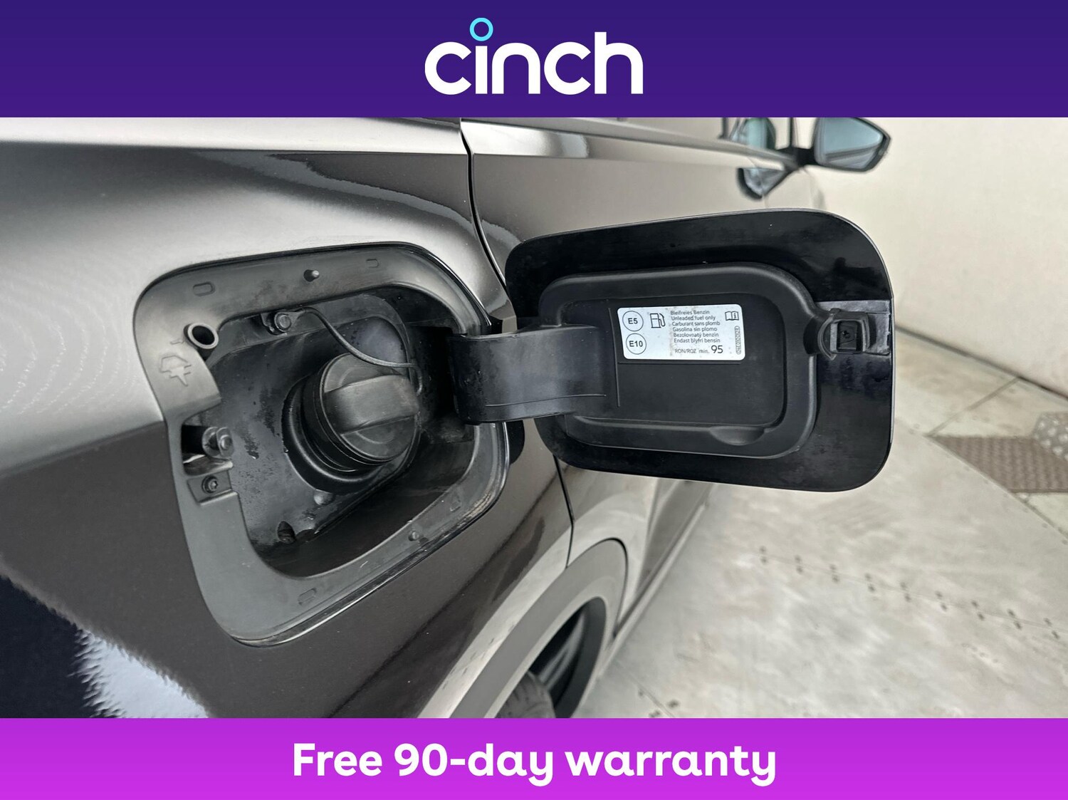 Used Volkswagen T-Roc 2021 for sale - 76697896: Photo 29