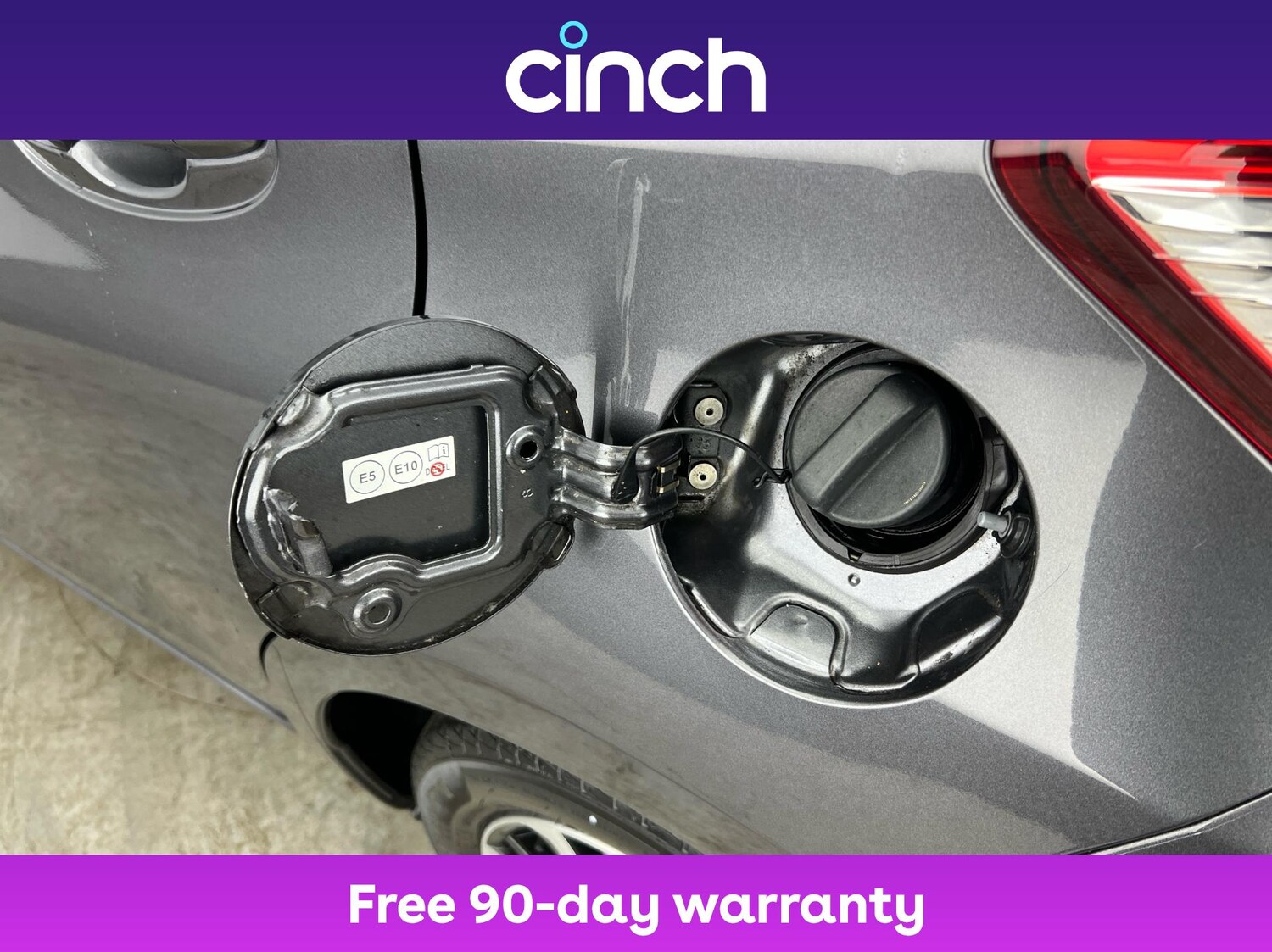 Used Toyota Yaris 2019 for sale - 76313668: Photo 29