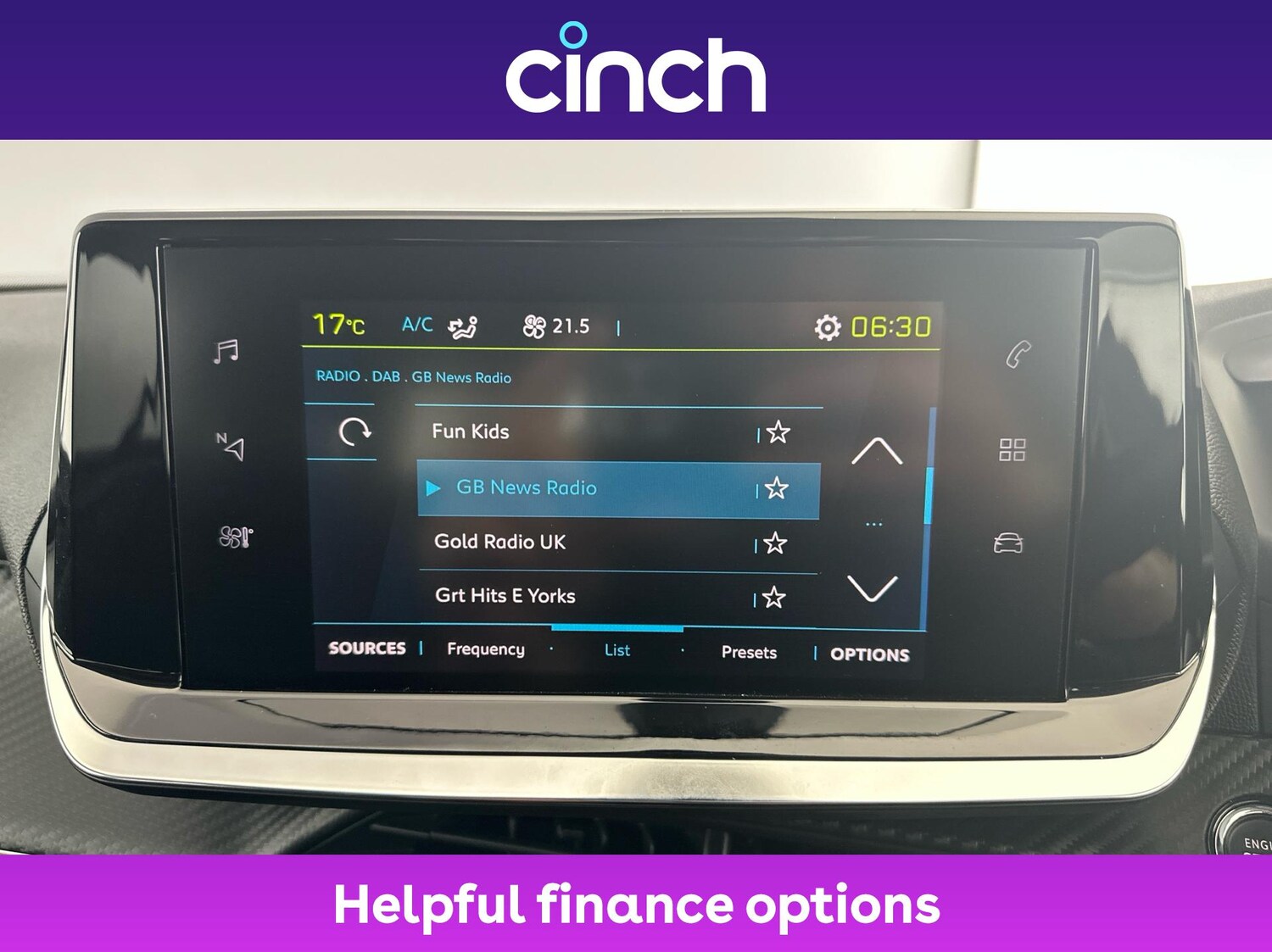 Used Peugeot E-2008 2022 for sale - 76453820: Photo 30