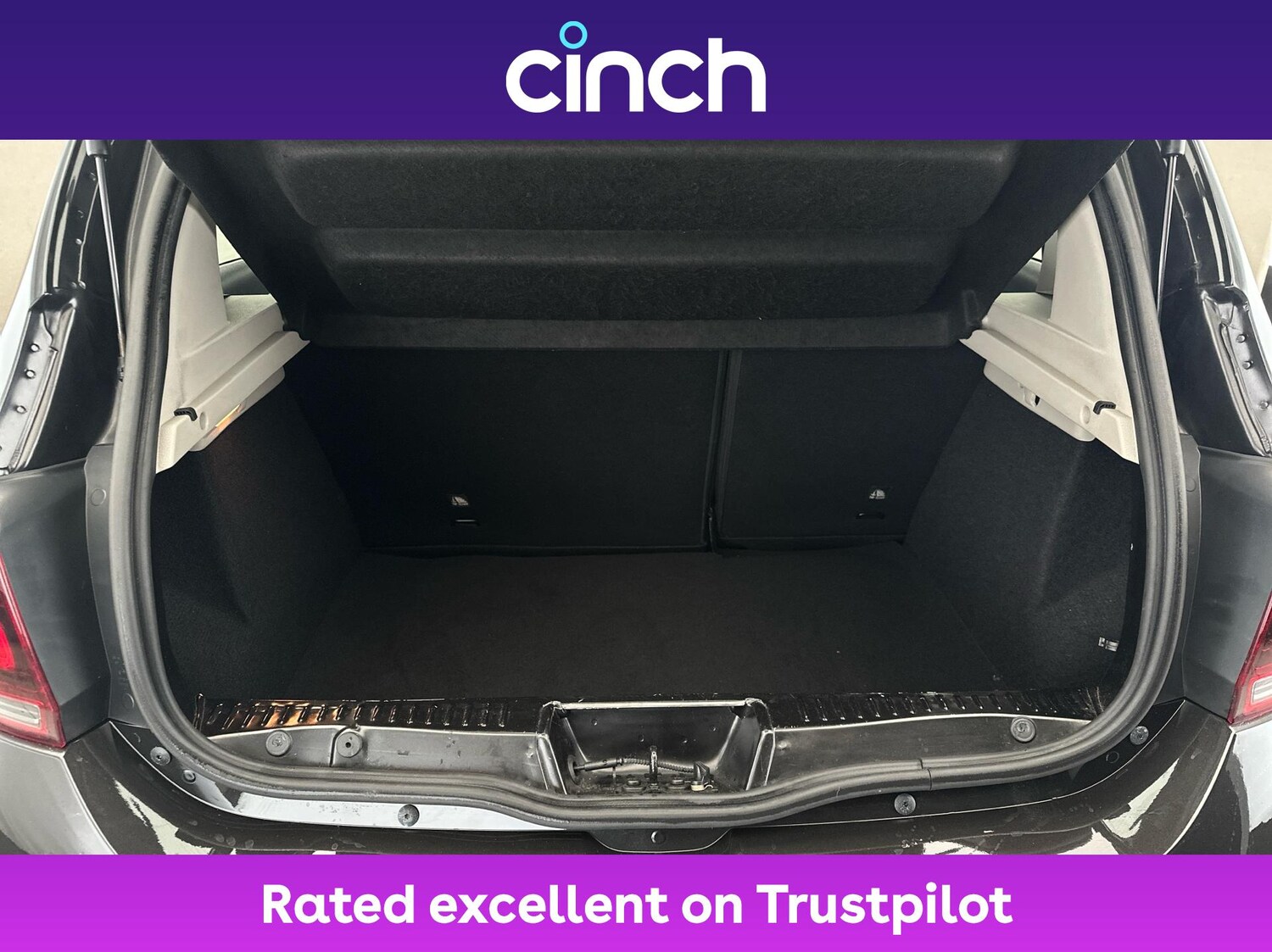 Used Dacia Sandero 2017 for sale - 76723557: Photo 21