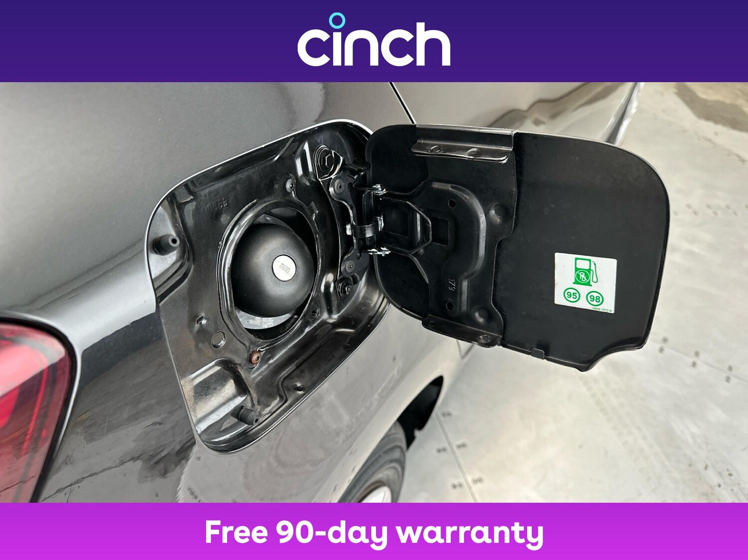 Used Dacia Sandero 2017 for sale - 76723557: Photo 29